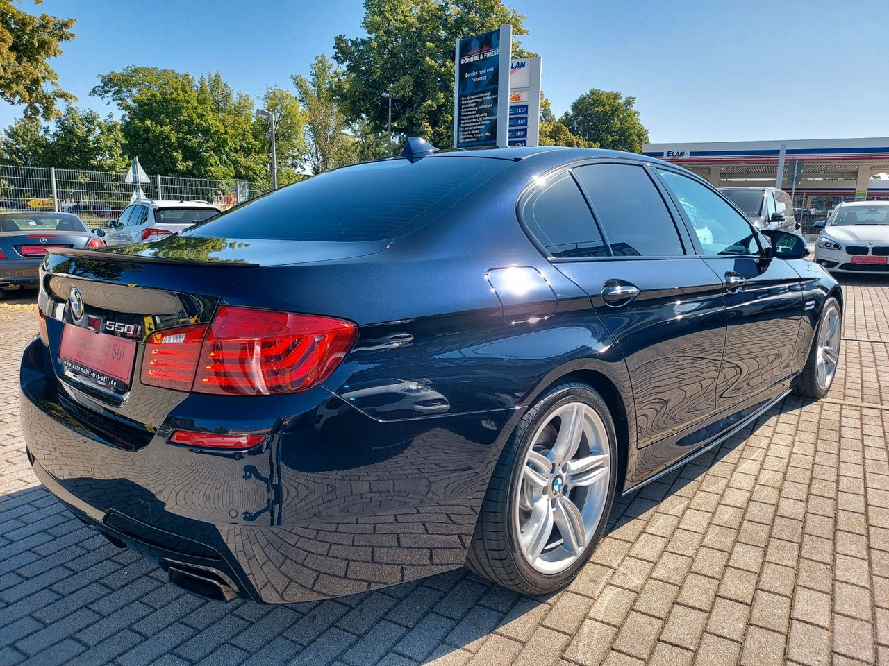 Sedan BMW 550i Limousine Autom. M-Sport HUD Glasdach H&K: afbeelding 7 Sedan BMW 550i Limousine Autom. M-Sport HUD Glasdach H&K: afbeelding 7