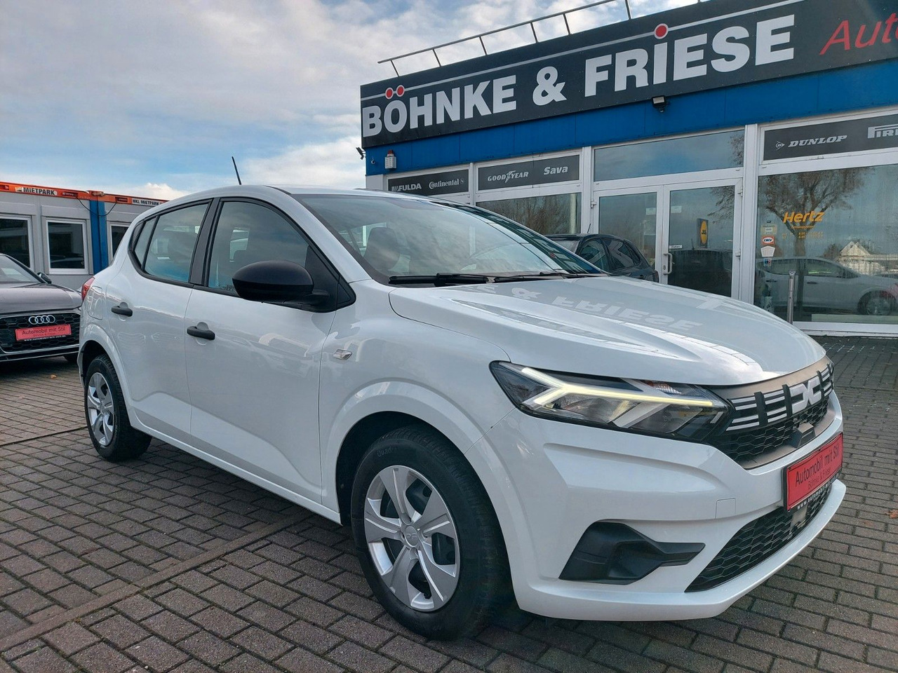 Dacia Sandero III Essential Klima DAB M+S Android PDC - Sedan: afbeelding 1 Dacia Sandero III Essential Klima DAB M+S Android PDC - Sedan: afbeelding 1