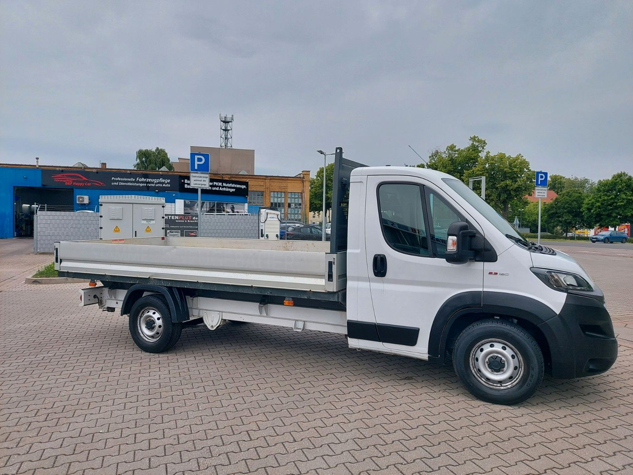 Fiat Ducato Maxi Pritsche 35 180 L5 Pritsche - Bestelwagen open laadbak: afbeelding 1 Fiat Ducato Maxi Pritsche 35 180 L5 Pritsche - Bestelwagen open laadbak: afbeelding 1