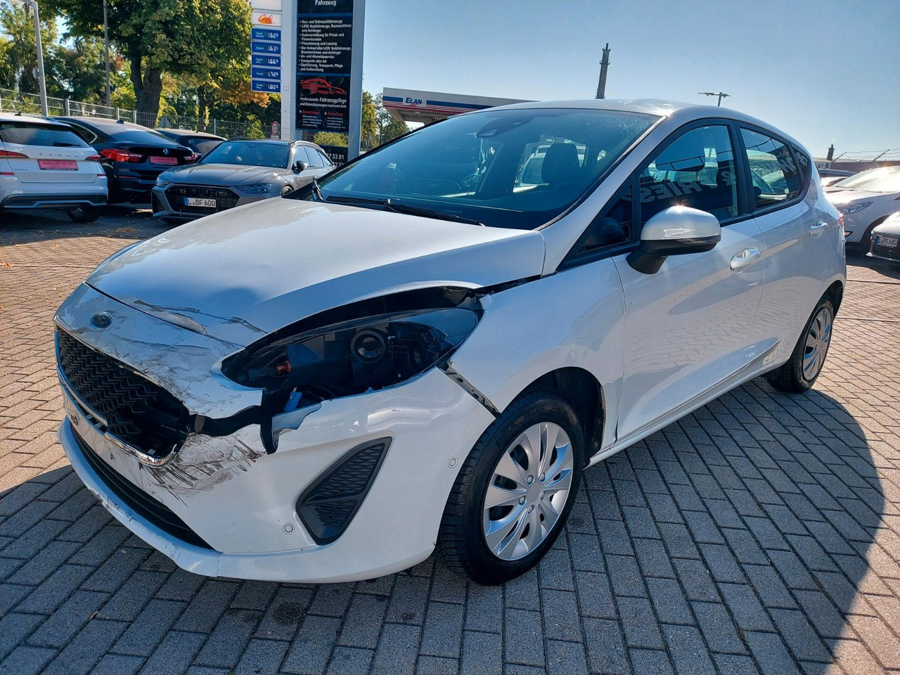 Ford Fiesta Trend KLIMAA. TEMPOMAT SHZ SPURWECHSEL - Personenwagen: afbeelding 1 Ford Fiesta Trend KLIMAA. TEMPOMAT SHZ SPURWECHSEL - Personenwagen: afbeelding 1