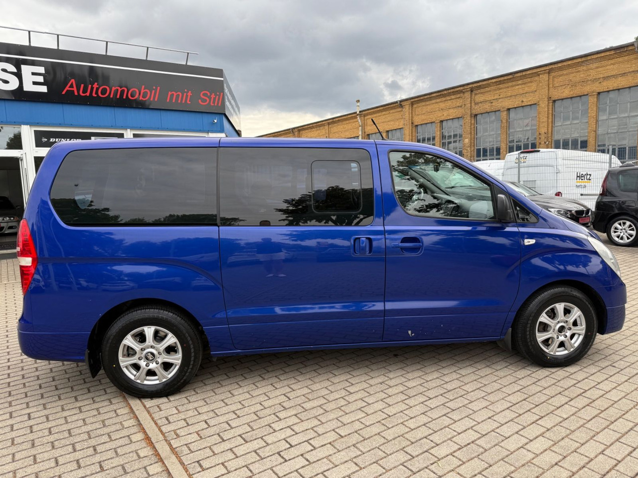 Hyundai H-1 Travel Comfort 8 SITZER KLIMAA. STANDHEIZUNG - Personenvervoer: afbeelding 3 Hyundai H-1 Travel Comfort 8 SITZER KLIMAA. STANDHEIZUNG - Personenvervoer: afbeelding 3