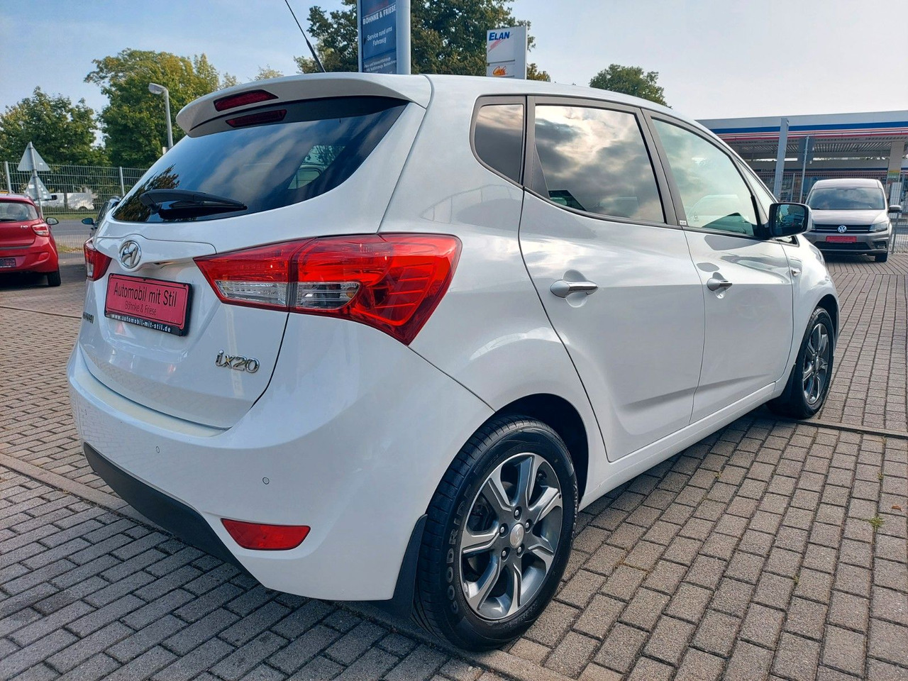 Hyundai ix20 Passion Automatik Klima PDC AHK - Personenwagen: afbeelding 5 Hyundai ix20 Passion Automatik Klima PDC AHK - Personenwagen: afbeelding 5