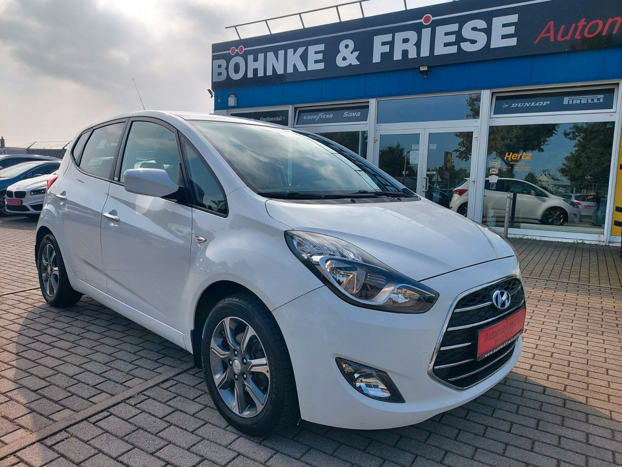 Hyundai ix20 Passion Automatik Klima PDC AHK - Personenwagen: afbeelding 1 Hyundai ix20 Passion Automatik Klima PDC AHK - Personenwagen: afbeelding 1