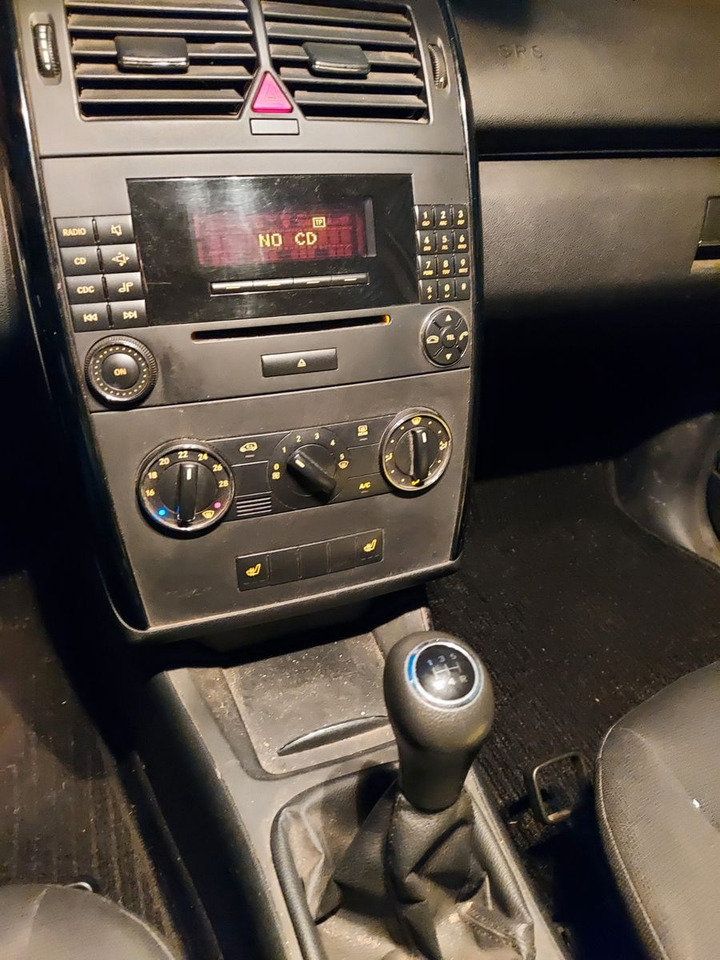 Mercedes-Benz A 150 5 Türen Klimaautomatik Sitzheizung - Personenwagen: afbeelding 3 Mercedes-Benz A 150 5 Türen Klimaautomatik Sitzheizung - Personenwagen: afbeelding 3