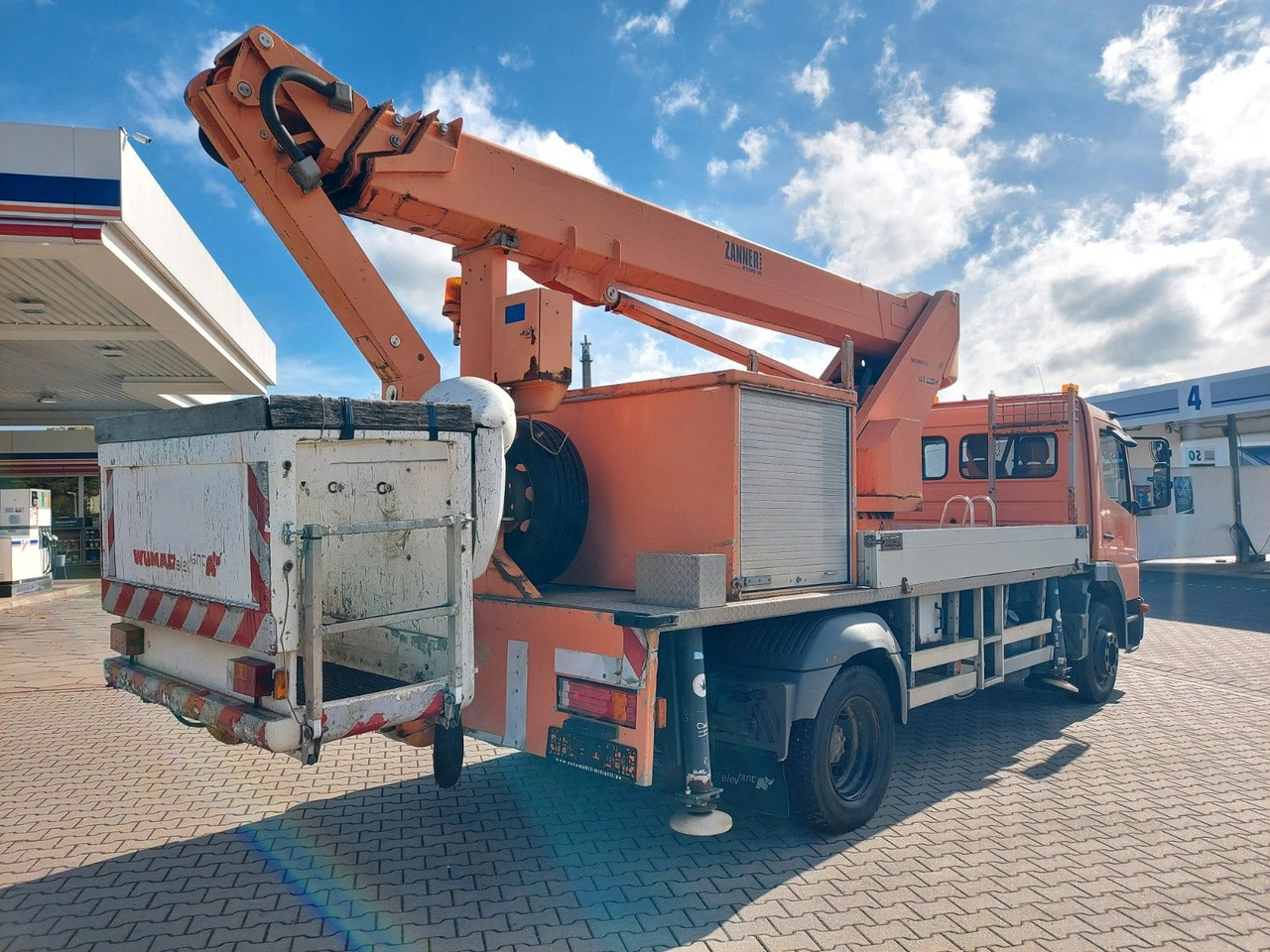 Mercedes-Benz ATEGO 1323 HUBSTEIGER WUMAG WT220H - Vrachtwagen hoogwerker: afbeelding 4 Mercedes-Benz ATEGO 1323 HUBSTEIGER WUMAG WT220H - Vrachtwagen hoogwerker: afbeelding 4