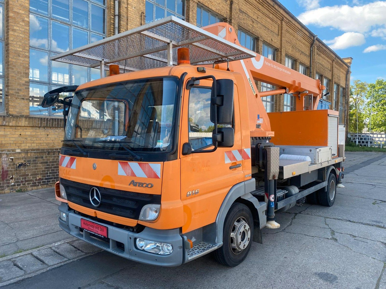 Mercedes-Benz ATEGO WUMAG ELEVANT WT230 23m TÜV - Vrachtwagen hoogwerker: afbeelding 1 Mercedes-Benz ATEGO WUMAG ELEVANT WT230 23m TÜV - Vrachtwagen hoogwerker: afbeelding 1