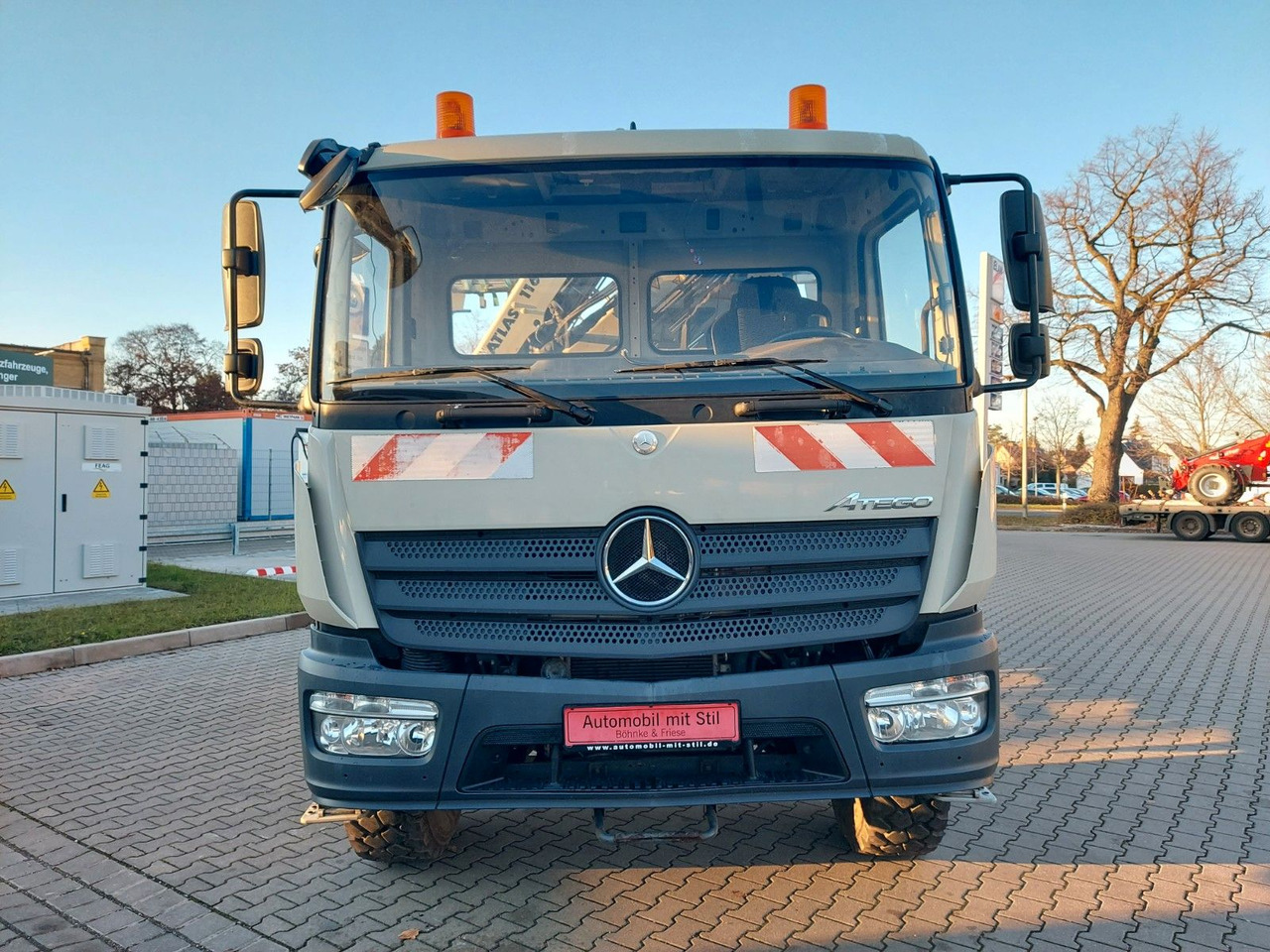 Mercedes-Benz Atego / 1324 MEILLER 4X4 KRAN ATLAS 116.3 Kipper - Kipper vrachtwagen, Kraanwagen: afbeelding 4 Mercedes-Benz Atego / 1324 MEILLER 4X4 KRAN ATLAS 116.3 Kipper - Kipper vrachtwagen, Kraanwagen: afbeelding 4