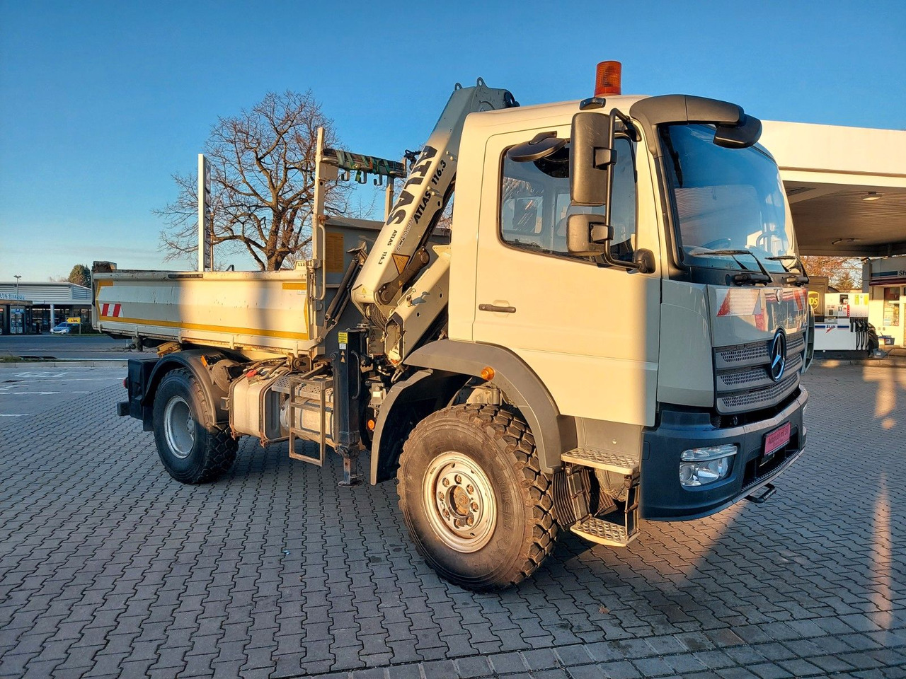 Mercedes-Benz Atego / 1324 MEILLER 4X4 KRAN ATLAS 116.3 Kipper - Kipper vrachtwagen, Kraanwagen: afbeelding 2 Mercedes-Benz Atego / 1324 MEILLER 4X4 KRAN ATLAS 116.3 Kipper - Kipper vrachtwagen, Kraanwagen: afbeelding 2