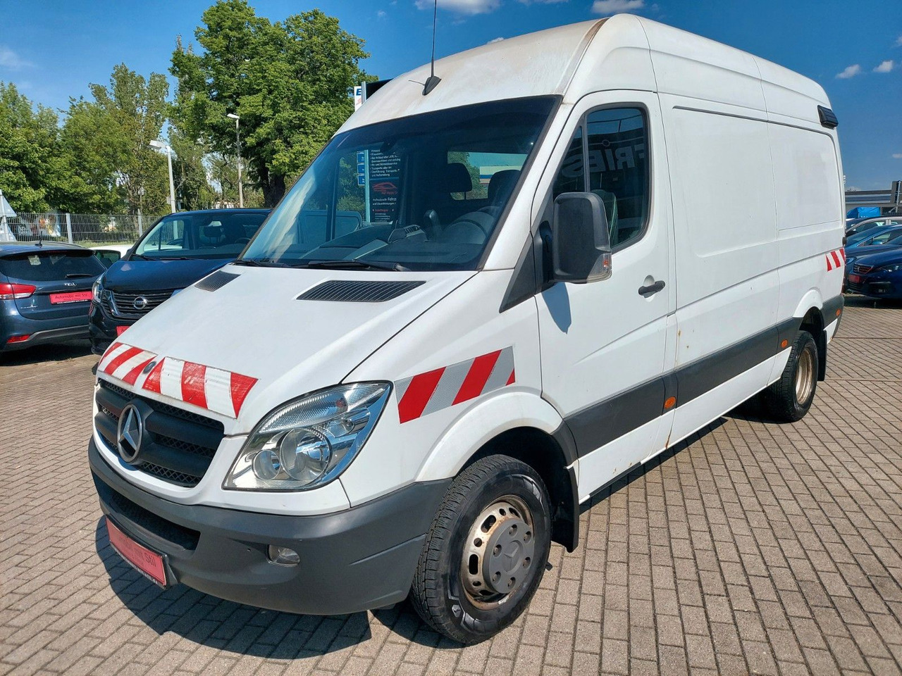 Mercedes-Benz Sprinter II Kasten 519 CDI KLIMA AUTOMATIK AHK - Personenvervoer: afbeelding 5 Mercedes-Benz Sprinter II Kasten 519 CDI KLIMA AUTOMATIK AHK - Personenvervoer: afbeelding 5