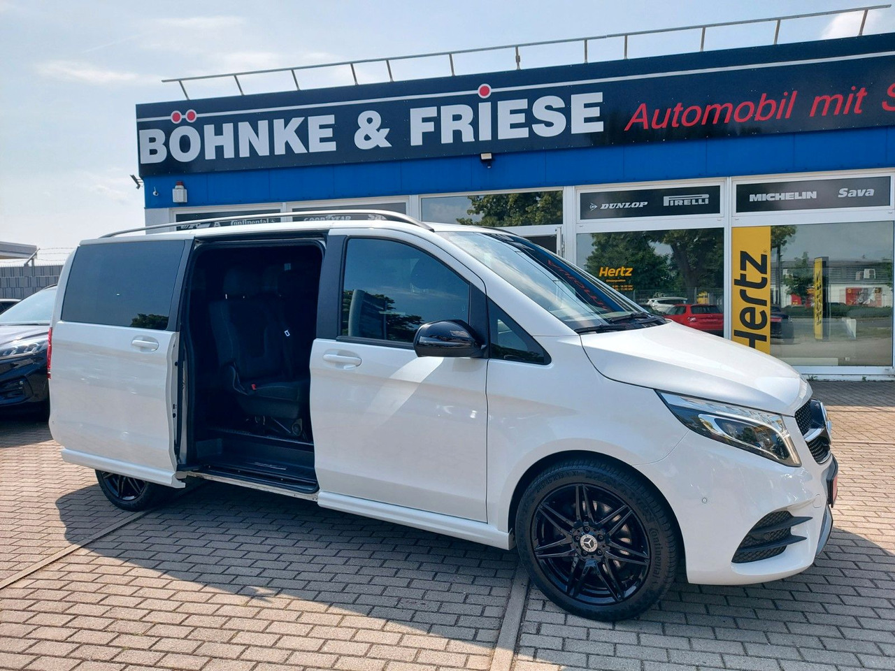 Mercedes-Benz V 300 V -Klasse EDITION 2020 4MATIC lang AMG - Personenvervoer: afbeelding 1 Mercedes-Benz V 300 V -Klasse EDITION 2020 4MATIC lang AMG - Personenvervoer: afbeelding 1