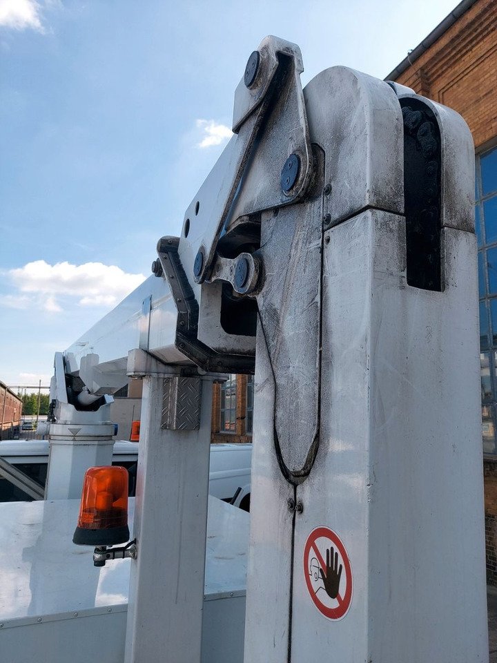 Leasing  Mercedes-Benz VARIO 814D HUB Steiger WUMAG WDT 155 4X4 ALLRAD Mercedes-Benz VARIO 814D HUB Steiger WUMAG WDT 155 4X4 ALLRAD: afbeelding 21