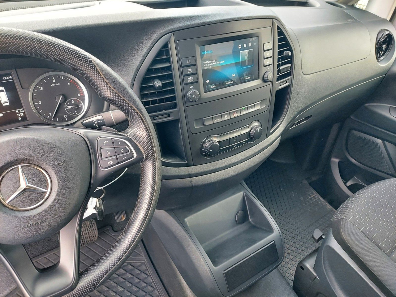 Personenvervoer Mercedes-Benz Vito Mixto 114 CDI 4x4 Extralang 5 Sitze LED: afbeelding 14