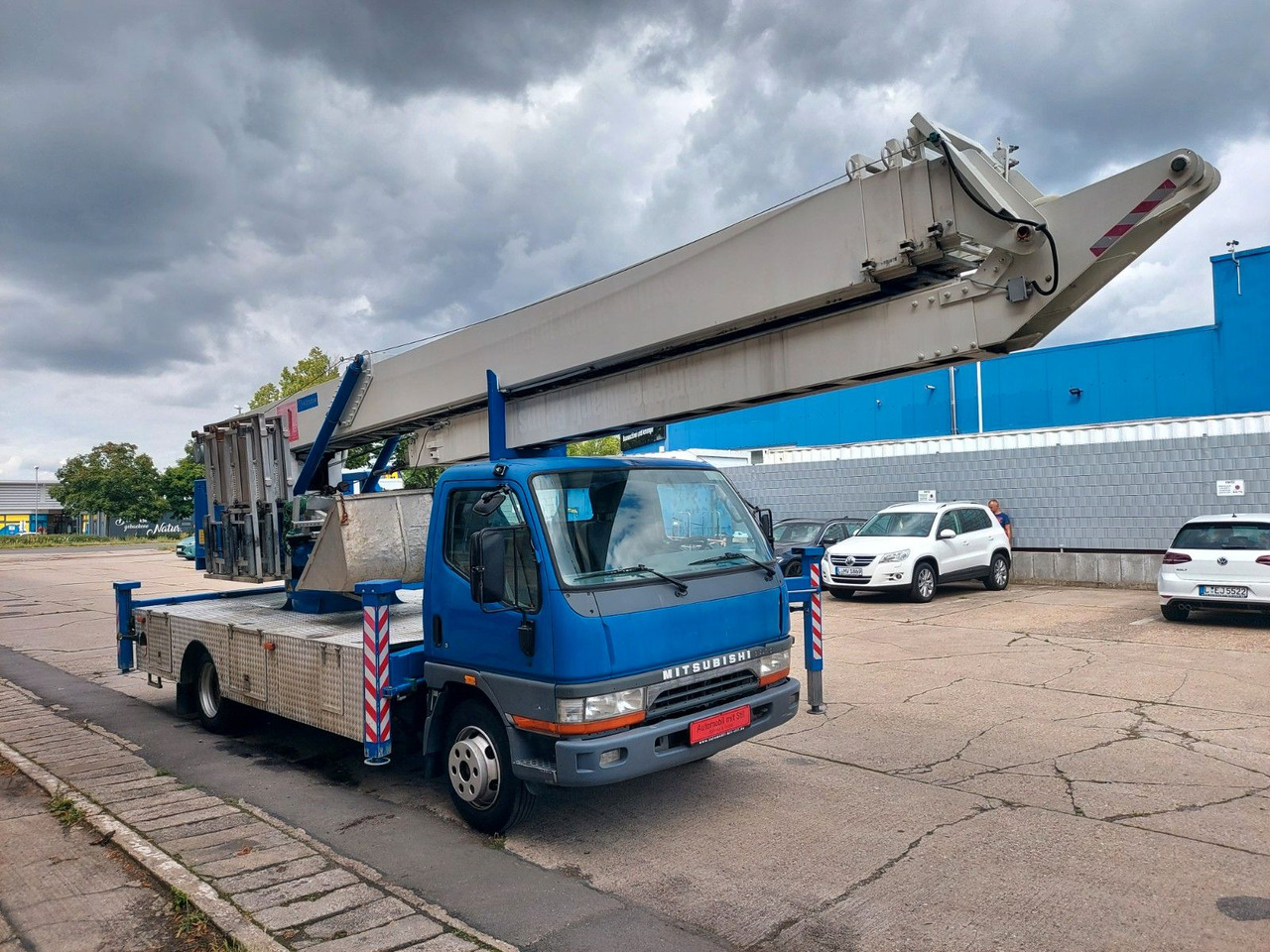 Mitsubishi CANTER DACHDECKER KLAAS AUTOKRAN - Mobiele kraan: afbeelding 2 Mitsubishi CANTER DACHDECKER KLAAS AUTOKRAN - Mobiele kraan: afbeelding 2