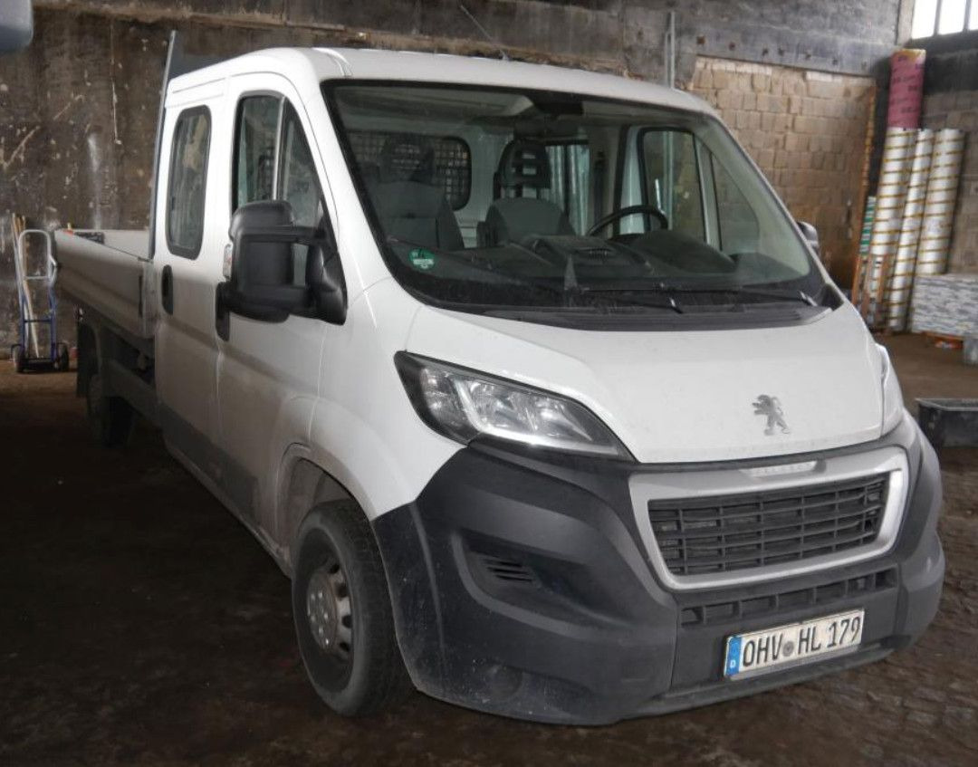 Peugeot Boxer Pritsche Doka. 335 L3 BlueHDi 130 Klima - Bestelwagen open laadbak, Bestelwagen met dubbele cabine: afbeelding 3 Peugeot Boxer Pritsche Doka. 335 L3 BlueHDi 130 Klima - Bestelwagen open laadbak, Bestelwagen met dubbele cabine: afbeelding 3
