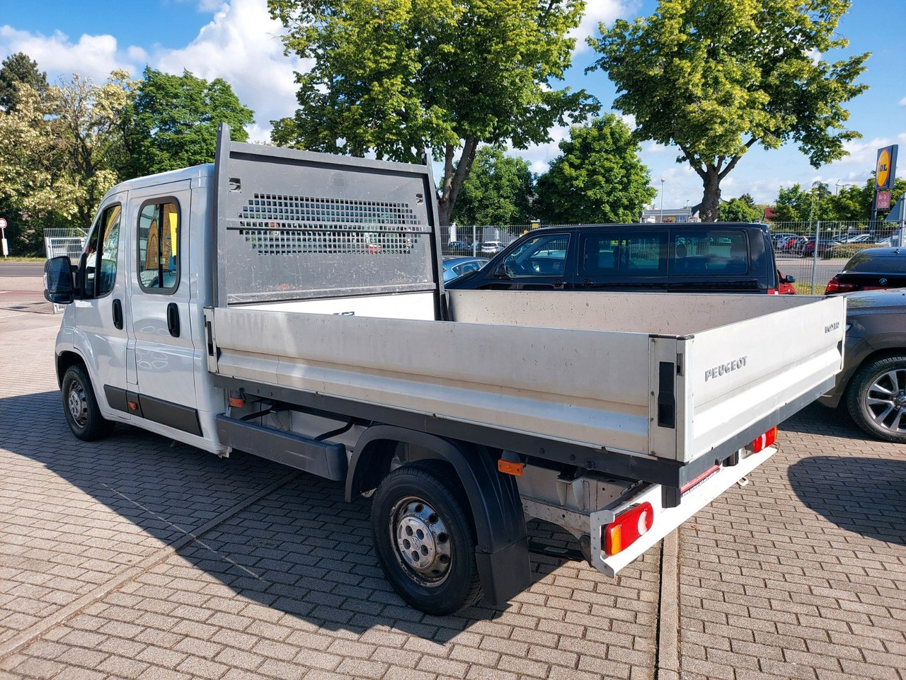 Peugeot Boxer Pritsche Doka. 335 L3 BlueHDi 130 Klima - Bestelwagen open laadbak, Bestelwagen met dubbele cabine: afbeelding 4 Peugeot Boxer Pritsche Doka. 335 L3 BlueHDi 130 Klima - Bestelwagen open laadbak, Bestelwagen met dubbele cabine: afbeelding 4
