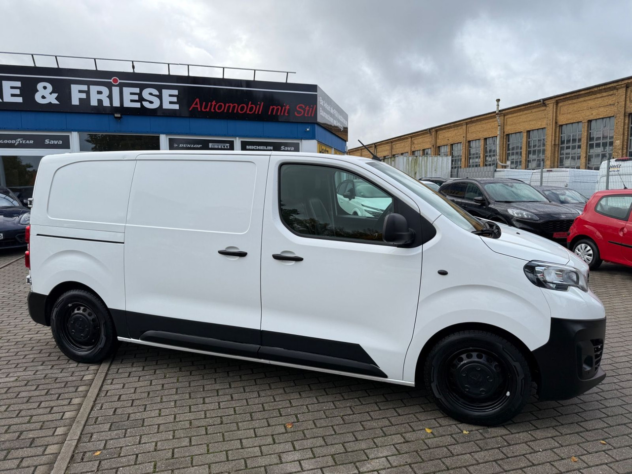 Peugeot Expert Kasten Premium L2 SHZ KLIMA STANDHEIZUNG - Personenvervoer: afbeelding 3 Peugeot Expert Kasten Premium L2 SHZ KLIMA STANDHEIZUNG - Personenvervoer: afbeelding 3