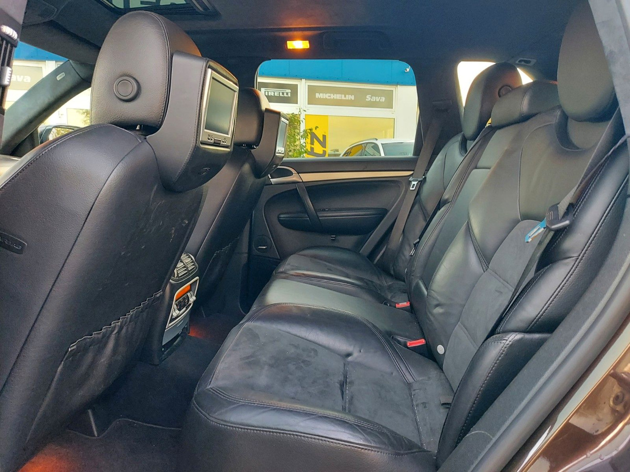 SUV Porsche Cayenne Turbo S Bose Alcantara Navi Luft: afbeelding 23 SUV Porsche Cayenne Turbo S Bose Alcantara Navi Luft: afbeelding 23