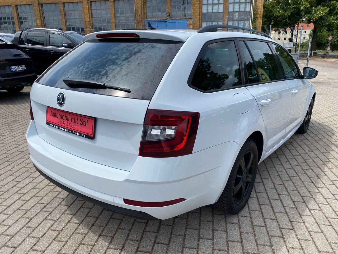Skoda Octavia Combi Soleil DSG LED Radar ACC - Personenwagen: afbeelding 2 Skoda Octavia Combi Soleil DSG LED Radar ACC - Personenwagen: afbeelding 2