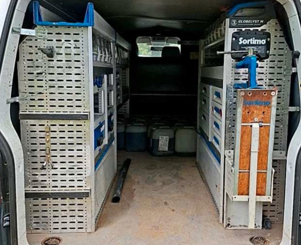 Volkswagen T5 Transporter Kasten Kombi lang 4Motion - Personenvervoer: afbeelding 5 Volkswagen T5 Transporter Kasten Kombi lang 4Motion - Personenvervoer: afbeelding 5