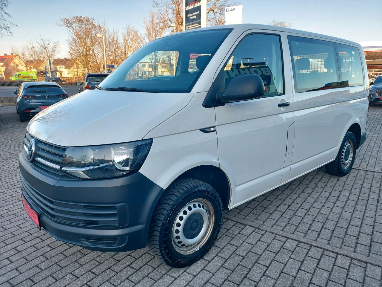 Volkswagen T6 Kombi 4Motion 9 Sitzer KLIMA PDC AHK UVW. Volkswagen T6 Kombi 4Motion 9 Sitzer KLIMA PDC AHK UVW. - Minibus, Personenvervoer: afbeelding 5 Volkswagen T6 Kombi 4Motion 9 Sitzer KLIMA PDC AHK UVW. Volkswagen T6 Kombi 4Motion 9 Sitzer KLIMA PDC AHK UVW. - Minibus, Personenvervoer: afbeelding 5