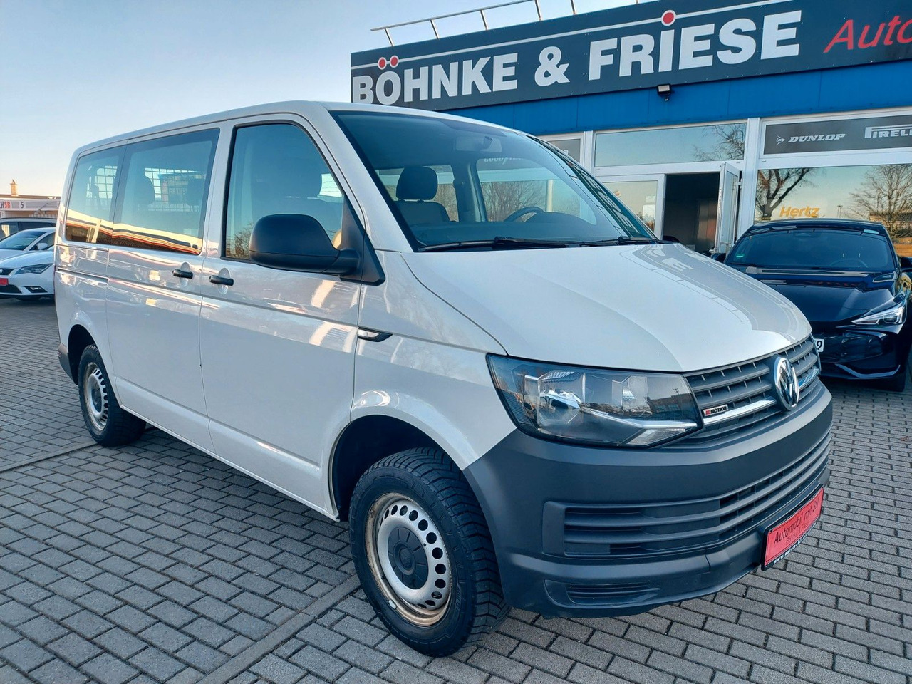 Volkswagen T6 Kombi 4Motion 9 Sitzer KLIMA PDC AHK UVW. Volkswagen T6 Kombi 4Motion 9 Sitzer KLIMA PDC AHK UVW. - Minibus, Personenvervoer: afbeelding 3 Volkswagen T6 Kombi 4Motion 9 Sitzer KLIMA PDC AHK UVW. Volkswagen T6 Kombi 4Motion 9 Sitzer KLIMA PDC AHK UVW. - Minibus, Personenvervoer: afbeelding 3