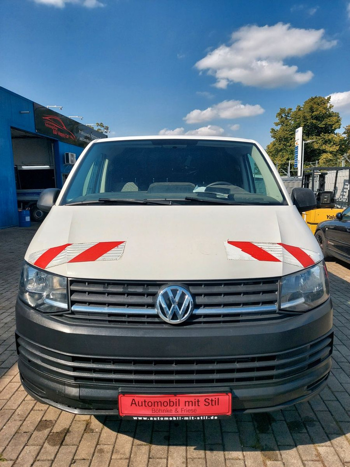 Volkswagen T6 Transporter Kasten Kombi lang Motorschaden - Personenvervoer: afbeelding 3 Volkswagen T6 Transporter Kasten Kombi lang Motorschaden - Personenvervoer: afbeelding 3