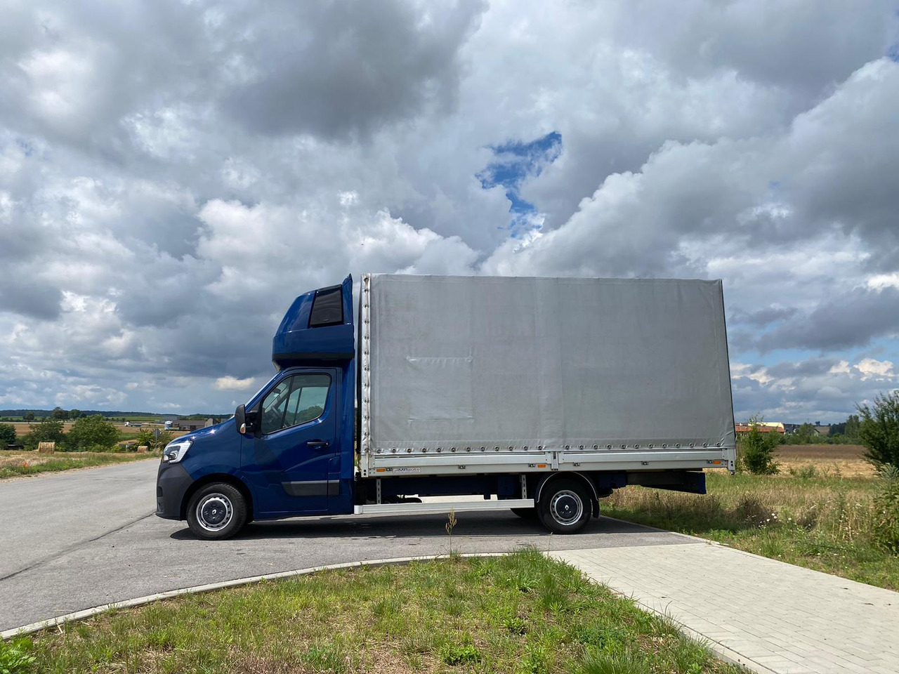 Renault Master - Schuifzeilen bestelwagen: afbeelding 3 Renault Master - Schuifzeilen bestelwagen: afbeelding 3