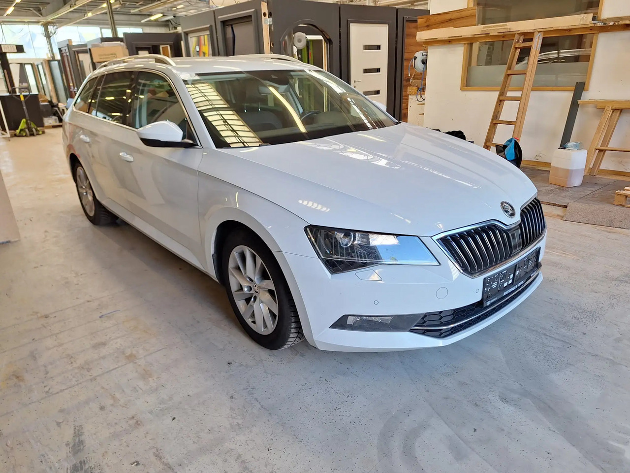 1 Stk. PKW (Skoda) - Personenwagen: afbeelding 3 1 Stk. PKW (Skoda) - Personenwagen: afbeelding 3