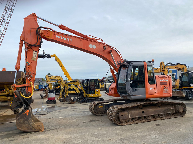 Hitachi ZX 225 USRLC NVT - Rupsgraafmachine: afbeelding 1 Hitachi ZX 225 USRLC NVT - Rupsgraafmachine: afbeelding 1