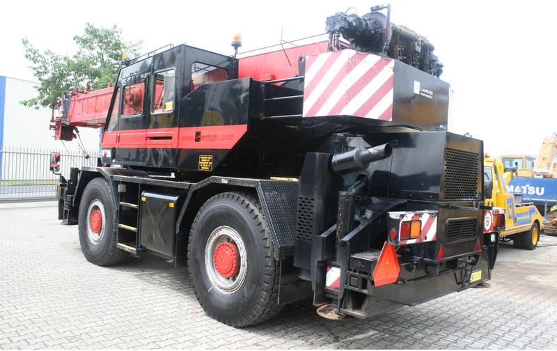 Tadano TR300EX NVT - Alle terrein kraan: afbeelding 3 Tadano TR300EX NVT - Alle terrein kraan: afbeelding 3