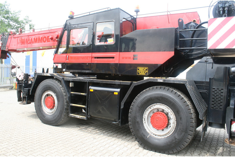 Tadano TR300EX NVT - Alle terrein kraan: afbeelding 4 Tadano TR300EX NVT - Alle terrein kraan: afbeelding 4