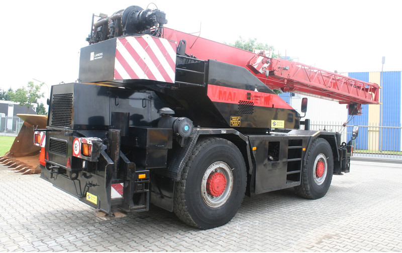Tadano TR300EX NVT - Alle terrein kraan: afbeelding 5 Tadano TR300EX NVT - Alle terrein kraan: afbeelding 5