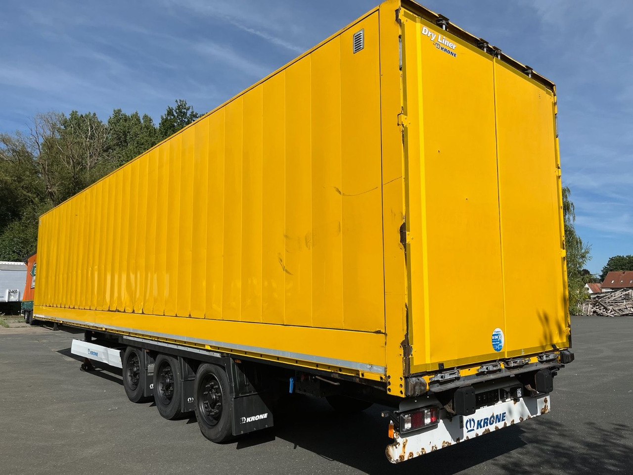 Krone SD/DA03LNF Koffer/TÜV03-2026/Payload-27607kg - Gesloten oplegger: afbeelding 4 Krone SD/DA03LNF Koffer/TÜV03-2026/Payload-27607kg - Gesloten oplegger: afbeelding 4