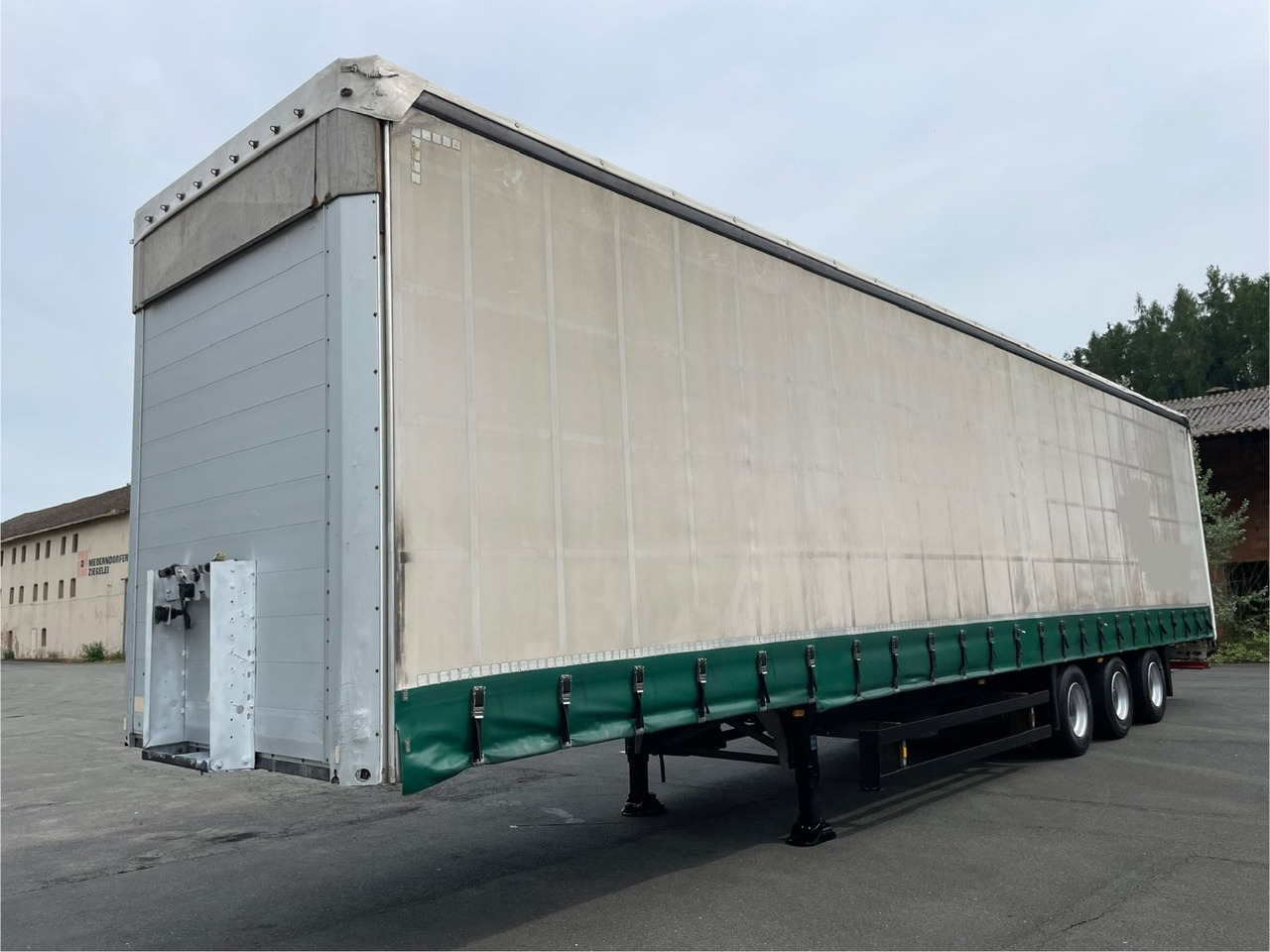 Schmitz Cargobull S01 3-Achs/Pritsche+Plane/13,5m/28050kg-Nutzlast - Schuifzeiloplegger: afbeelding 3 Schmitz Cargobull S01 3-Achs/Pritsche+Plane/13,5m/28050kg-Nutzlast - Schuifzeiloplegger: afbeelding 3