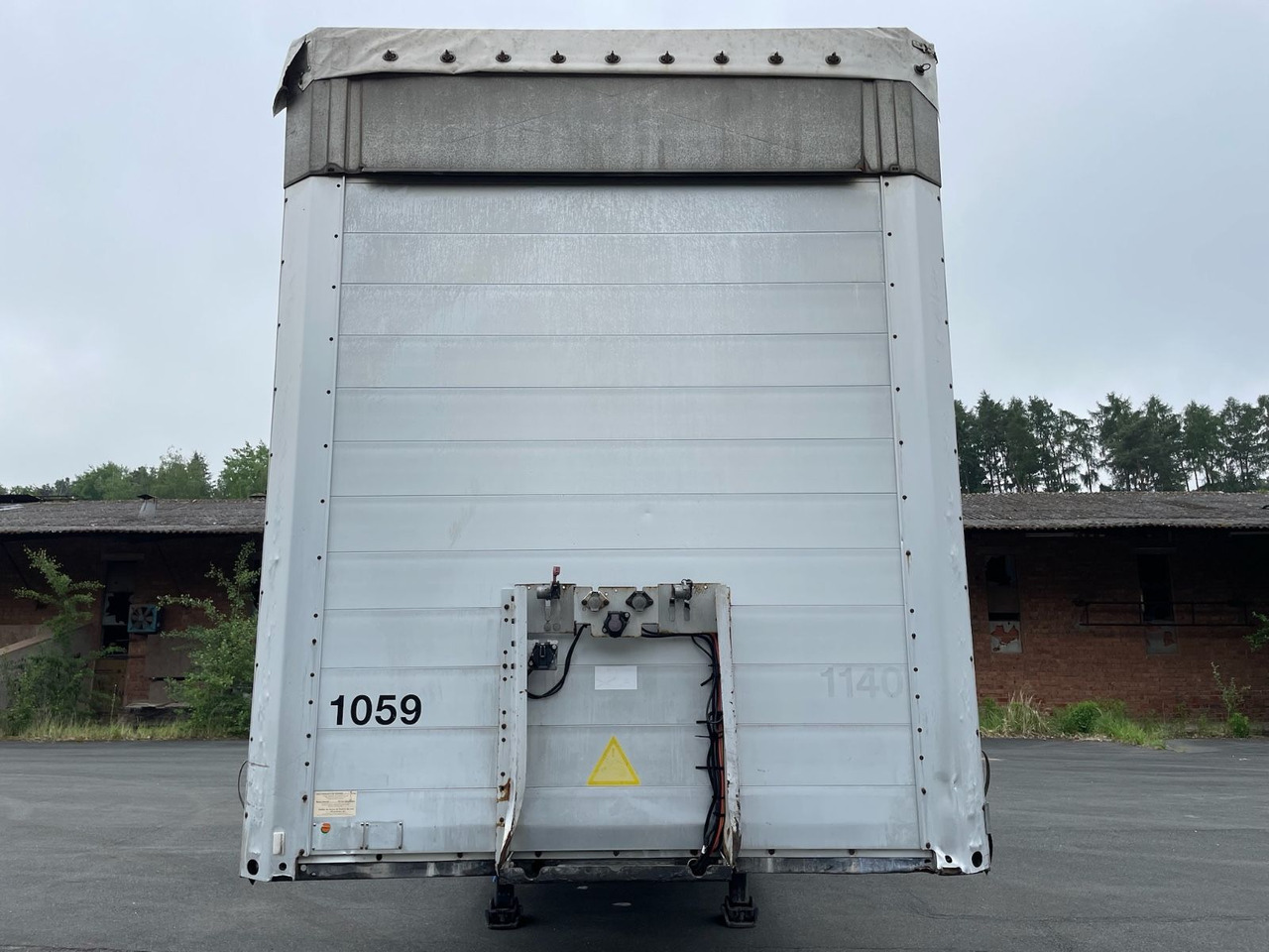 Schmitz Cargobull S01 3-Achs/Pritsche+Plane/13,5m/28100kg-Nutzlast - Schuifzeiloplegger: afbeelding 2 Schmitz Cargobull S01 3-Achs/Pritsche+Plane/13,5m/28100kg-Nutzlast - Schuifzeiloplegger: afbeelding 2
