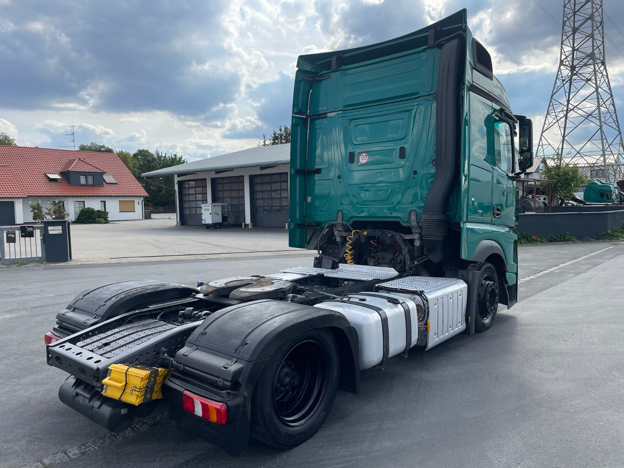 Mercedes-Benz Actros 1843 4x2 MEGA/Standheizung/ACC/2xTank/EU6 - Trekker: afbeelding 5 Mercedes-Benz Actros 1843 4x2 MEGA/Standheizung/ACC/2xTank/EU6 - Trekker: afbeelding 5