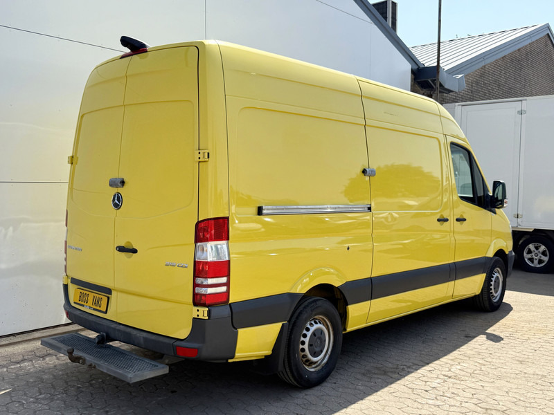 Mercedes-Benz Sprinter 319 3.0 CDI V6 Automaat L2H2 Climate Control Cruise Control Trekhaak Camera Stoelverwarming - Gesloten bestelwagen: afbeelding 3 Mercedes-Benz Sprinter 319 3.0 CDI V6 Automaat L2H2 Climate Control Cruise Control Trekhaak Camera Stoelverwarming - Gesloten bestelwagen: afbeelding 3