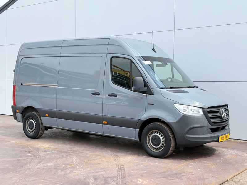 Mercedes-Benz eSprinter 312 L2H2 Elektrisch 41kWh 120pk Climate Control Camera Stoelverwarming - Gesloten bestelwagen, Elektrische bedrijfswagen: afbeelding 4 Mercedes-Benz eSprinter 312 L2H2 Elektrisch 41kWh 120pk Climate Control Camera Stoelverwarming - Gesloten bestelwagen, Elektrische bedrijfswagen: afbeelding 4
