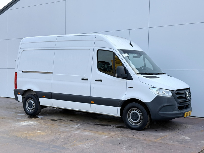 Mercedes-Benz eSprinter 312 L2H2 Elektrisch 41kWh 120pk Climate Control Camera Stoelverwarming - Gesloten bestelwagen, Elektrische bedrijfswagen: afbeelding 4 Mercedes-Benz eSprinter 312 L2H2 Elektrisch 41kWh 120pk Climate Control Camera Stoelverwarming - Gesloten bestelwagen, Elektrische bedrijfswagen: afbeelding 4