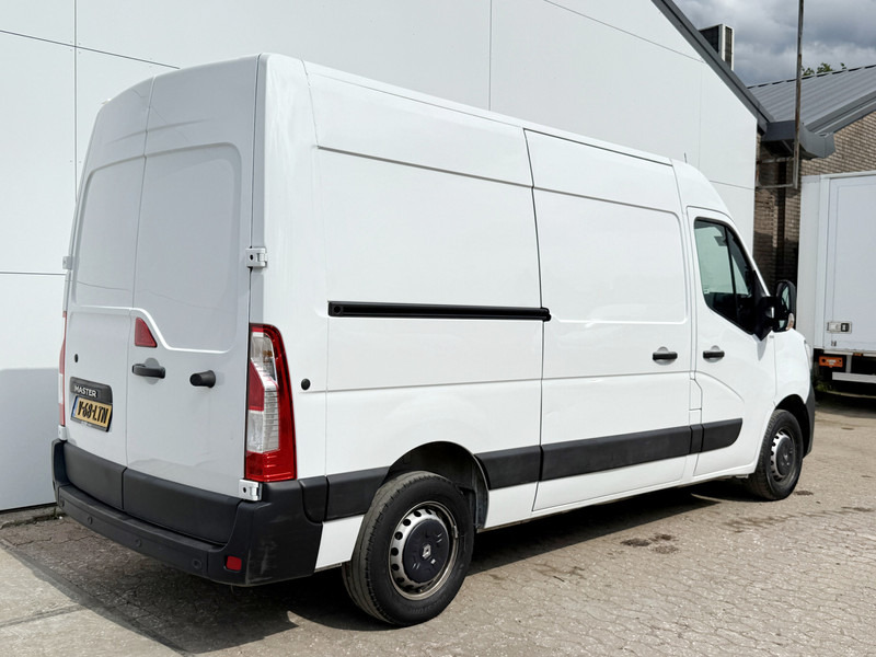 Renault Master T33 2.3 DCI 135PK L2H2 Airco Cruise Control Parkeersensoren LED - Kleine bestelwagen: afbeelding 3 Renault Master T33 2.3 DCI 135PK L2H2 Airco Cruise Control Parkeersensoren LED - Kleine bestelwagen: afbeelding 3