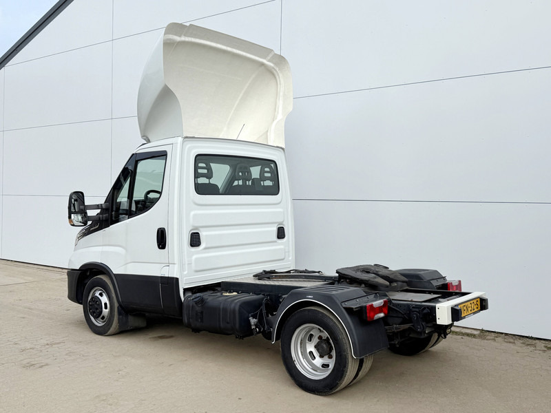 Iveco Daily 40C16 Automaat 8.796 kg GCW BE-Trekker BE-Combi Airco Cruise Control - Trekker: afbeelding 2 Iveco Daily 40C16 Automaat 8.796 kg GCW BE-Trekker BE-Combi Airco Cruise Control - Trekker: afbeelding 2