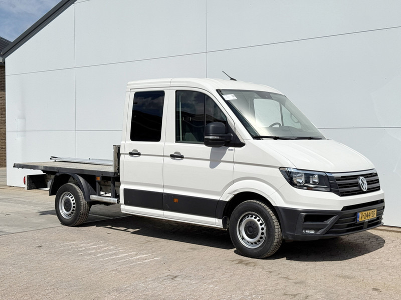 Volkswagen Crafter 2.0 TDI 102PK Open laadbak Airco Cruise Control Carplay Camera Trekhaak - Bestelwagen open laadbak: afbeelding 4 Volkswagen Crafter 2.0 TDI 102PK Open laadbak Airco Cruise Control Carplay Camera Trekhaak - Bestelwagen open laadbak: afbeelding 4