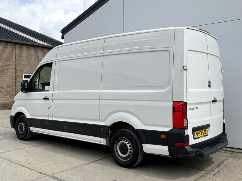 Volkswagen Crafter 2.0 TDI 140pk L3H3 Airco Cruise Control Carplay Parkeersensoren voor achter - Gesloten bestelwagen: afbeelding 2 Volkswagen Crafter 2.0 TDI 140pk L3H3 Airco Cruise Control Carplay Parkeersensoren voor achter - Gesloten bestelwagen: afbeelding 2