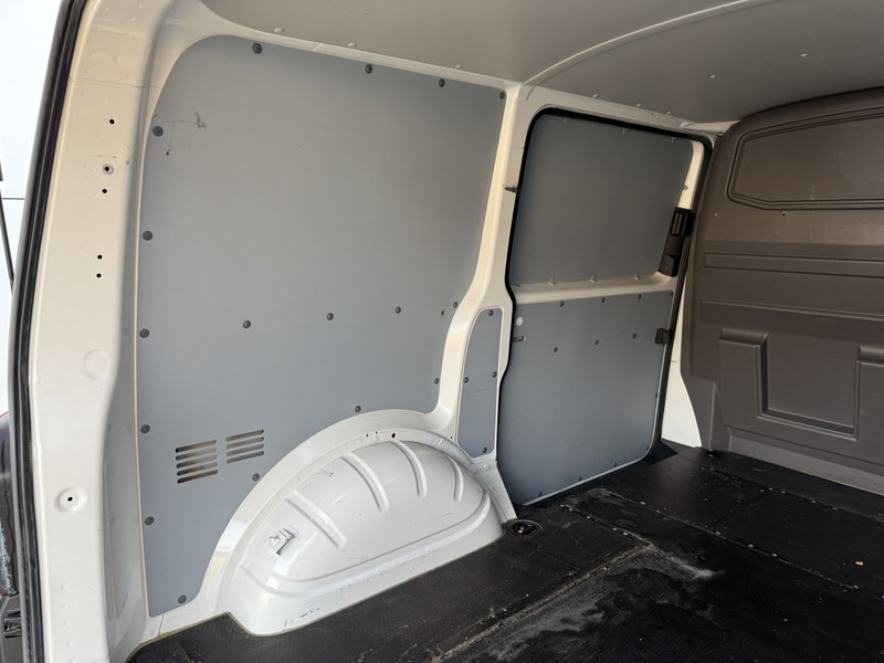 Kleine bestelwagen Volkswagen Transporter 2.0 TDI 150PK Automaat L1H1 Dubbele Schuifdeur Airco Adaptieve Cruise Control Carplay Camera Navigatie Parkeersensoren: afbeelding 15