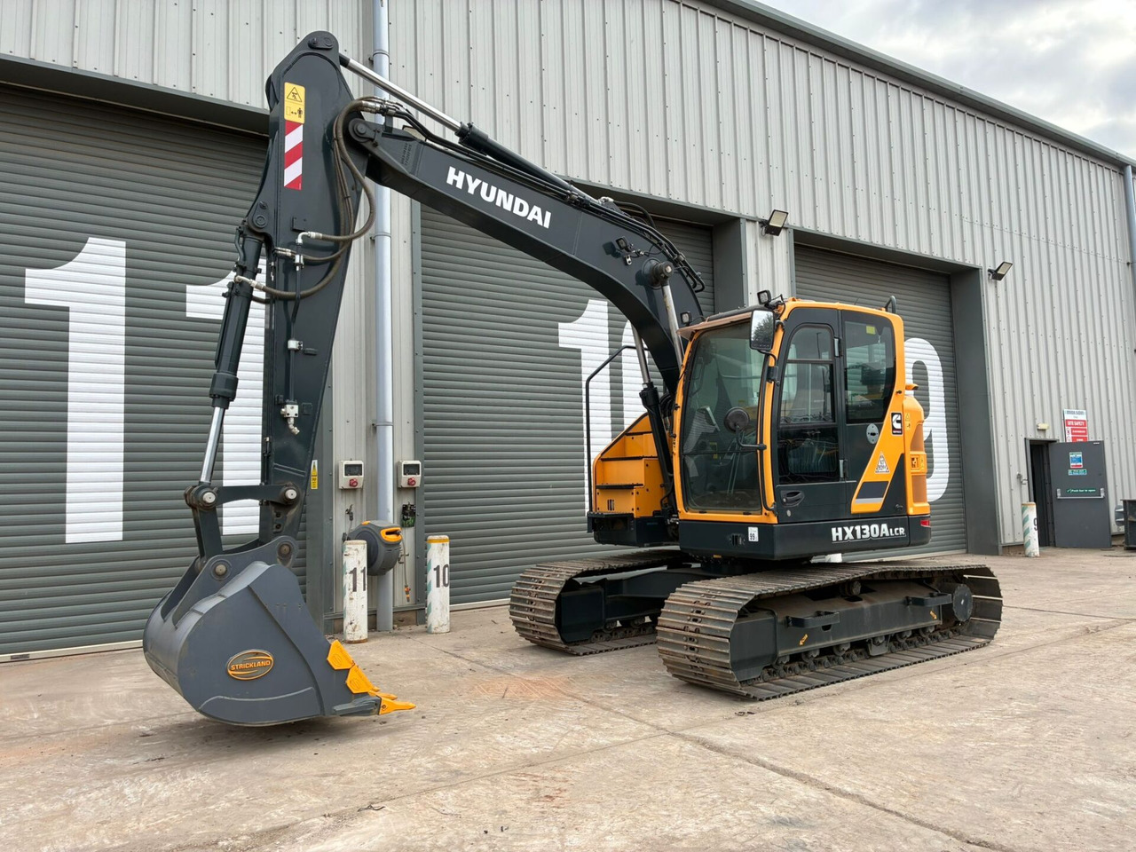 Hyundai HX130ALCR - Rupsgraafmachine: afbeelding 1 Hyundai HX130ALCR - Rupsgraafmachine: afbeelding 1