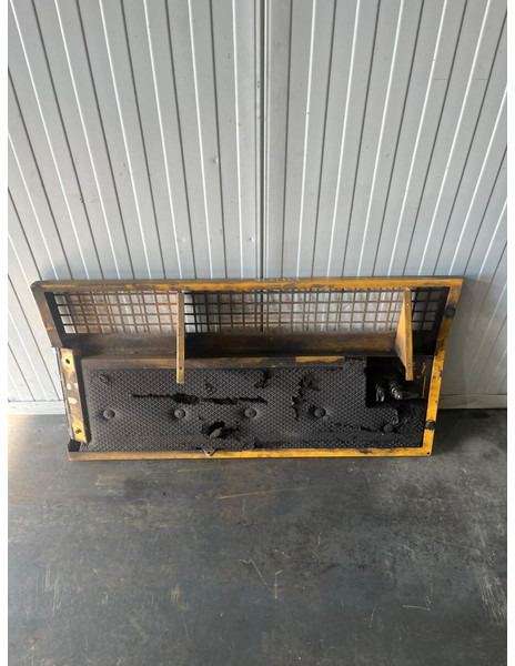 Liebherr A904 Li/A904C Li/R904/R904C - Bumper: afbeelding 2 Liebherr A904 Li/A904C Li/R904/R904C - Bumper: afbeelding 2