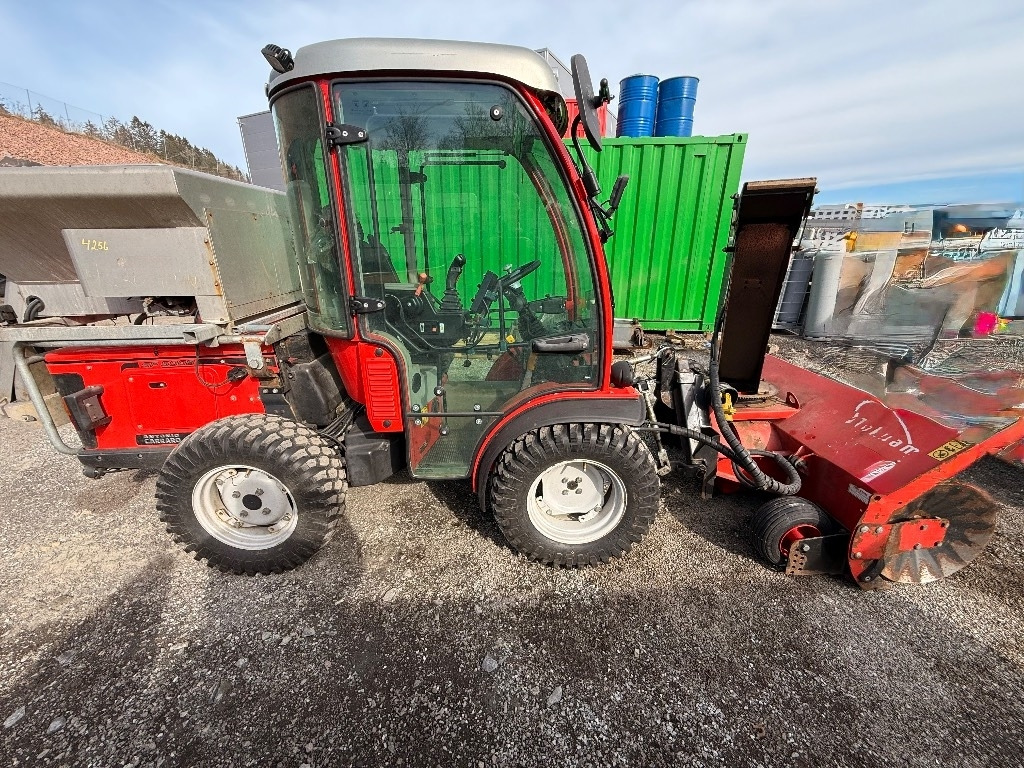 Antonio Carraro SP 5008 - Gemeentelijke tractor: afbeelding 5 Antonio Carraro SP 5008 - Gemeentelijke tractor: afbeelding 5