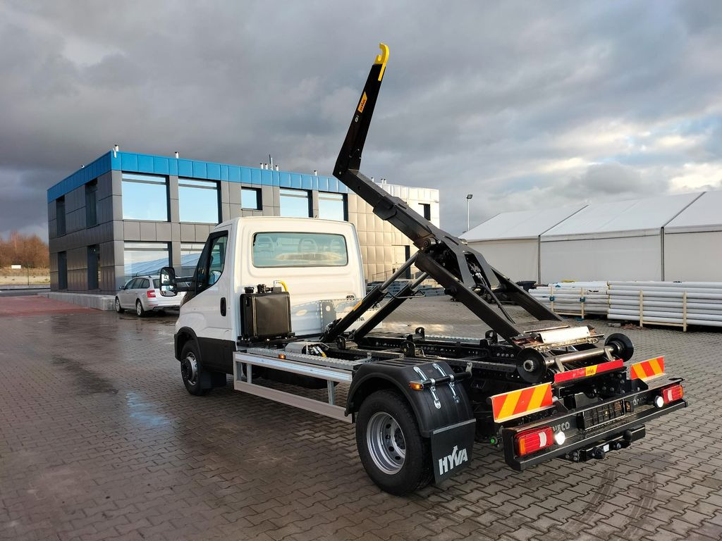 Iveco 70C18H Abrollkipper HYVA HKS-5 - Bestelwagen, Haakarmsysteem vrachtwagen: afbeelding 3 Iveco 70C18H Abrollkipper HYVA HKS-5 - Bestelwagen, Haakarmsysteem vrachtwagen: afbeelding 3