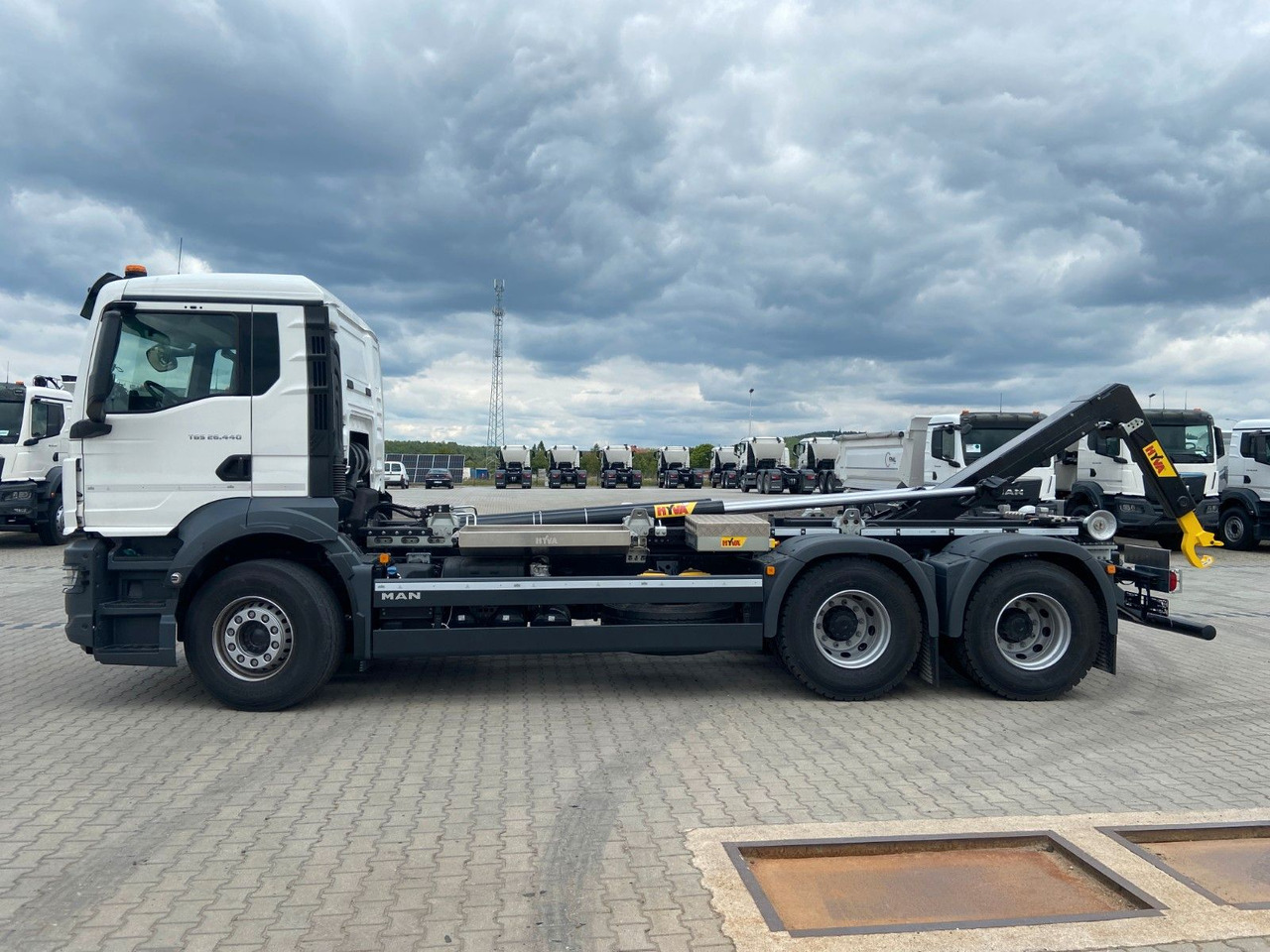 MAN TGS 26.440 6x4 Abrollkipper HYVA 20-60-S - Haakarmsysteem vrachtwagen: afbeelding 3 MAN TGS 26.440 6x4 Abrollkipper HYVA 20-60-S - Haakarmsysteem vrachtwagen: afbeelding 3