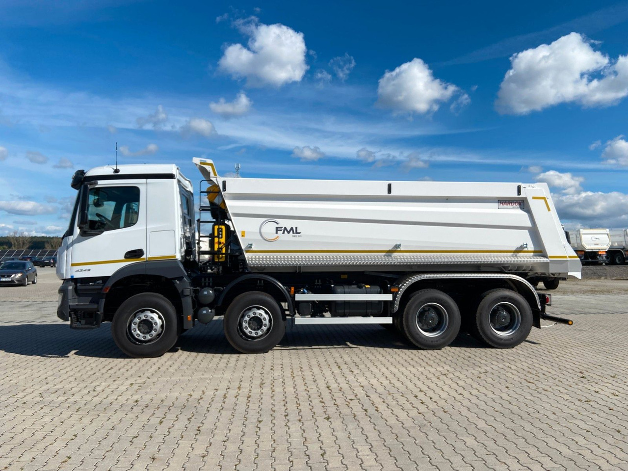 Mercedes-Benz Arocs 4243 8x4 FML KIPPER 20 M3 - Kipper vrachtwagen: afbeelding 4 Mercedes-Benz Arocs 4243 8x4 FML KIPPER 20 M3 - Kipper vrachtwagen: afbeelding 4
